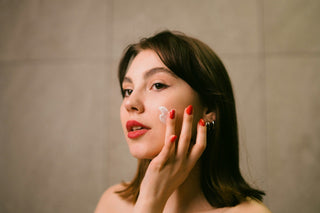 Top Reasons to Try Using Propolis for Natural Skin Hygiene - Hey Honey Beauty