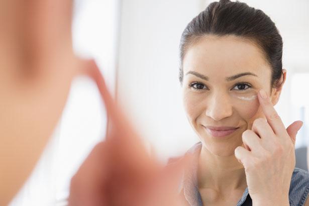 Taking Care of Your Delicate Eye Area - Hey Honey Beauty