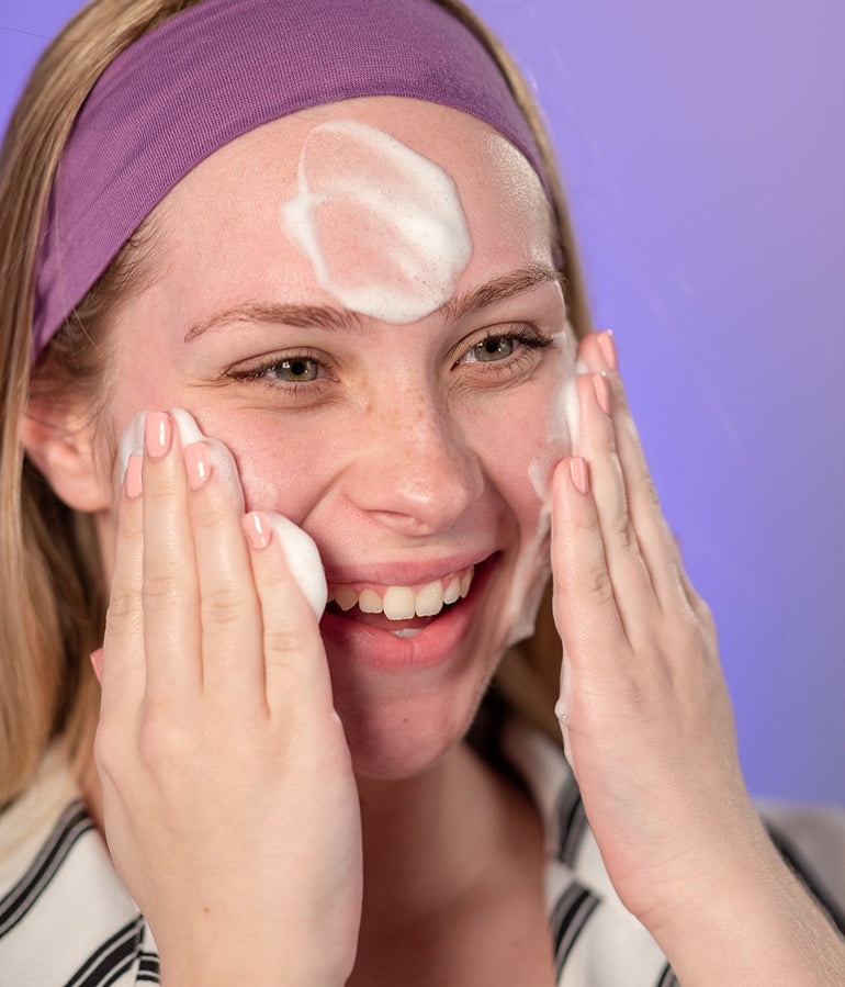 DON'T MISS A SPOT! Fresh Honey Cleansing Foam Clean Skin Moisturizer Hey Honey Beauty